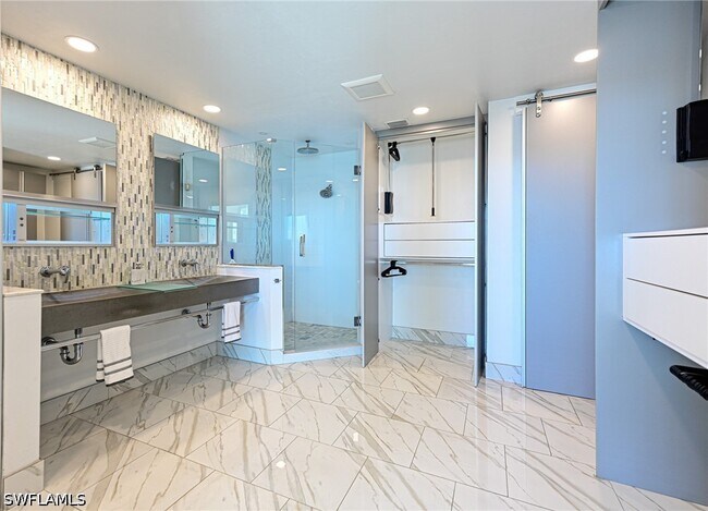 Building Photo - 4975 Bonita Beach Rd SW