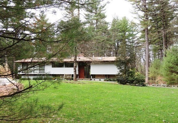 Primary Photo - 60 Garnet Rock Ln