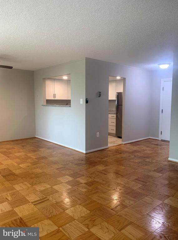 Building Photo - 5353 Columbia Pike