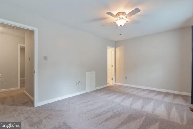 Building Photo - 6414 Old Scotts Ct