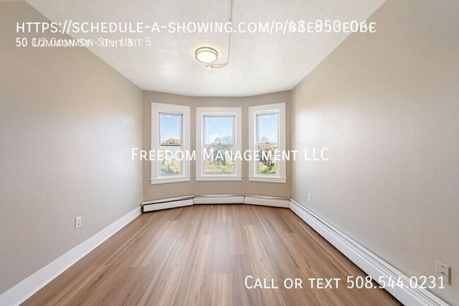 Building Photo - 50 1/2 Common St-Unit 5