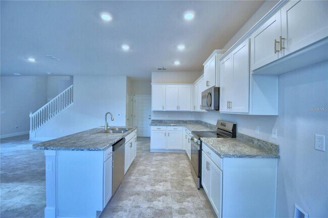 Building Photo - 906 Sofia Ln