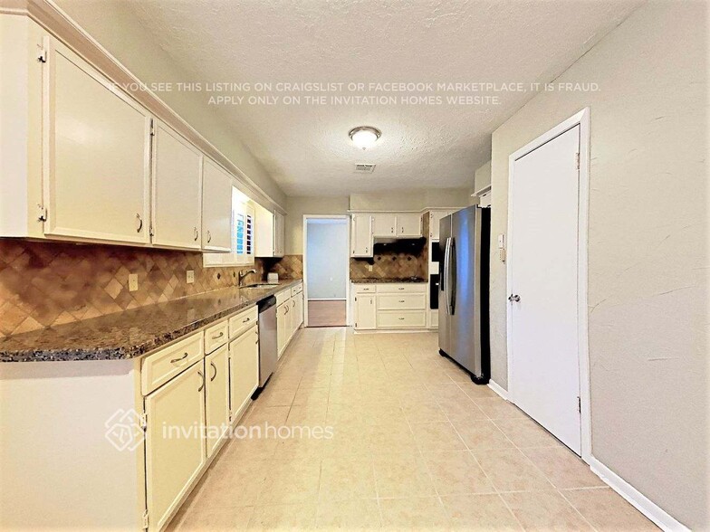 Building Photo - 3414 Creekbriar Dr