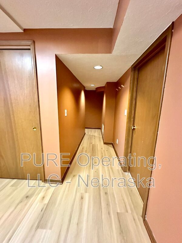 Building Photo - 1024 N 74th Ave