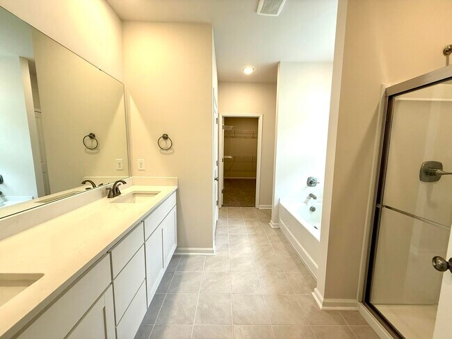 Building Photo - 9068 Malahide Ln