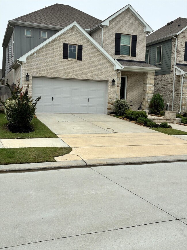 Building Photo - 15218 Cortines Ct