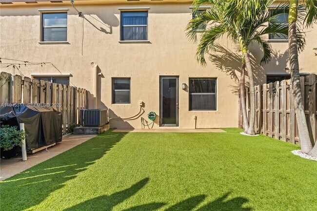 Building Photo - 17619 SW 153rd Path