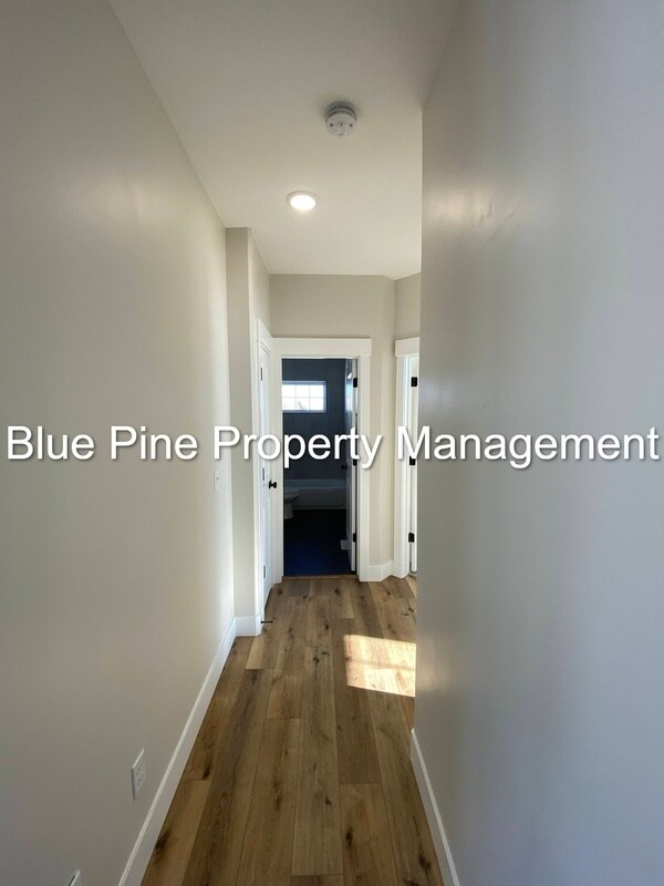 Building Photo - 1104 Cypress Loop