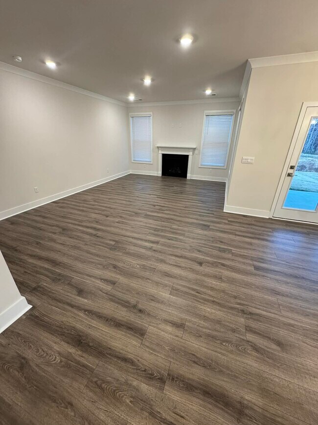 Building Photo - 112 Keating St