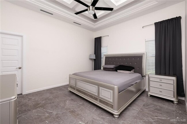 Building Photo - 405 Stella Dr