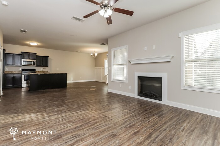 Building Photo - 1004 Allegiance Dr