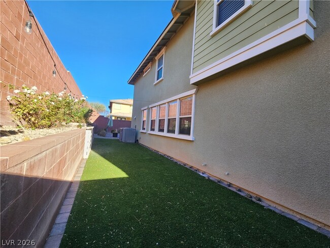 Building Photo - 5476 Sentinel Point Ct