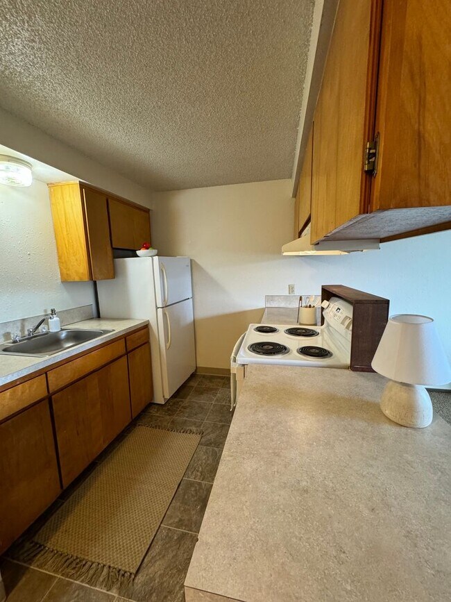 Building Photo - 1215 Pioneer St