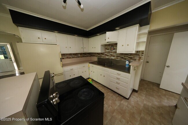 Building Photo - 306 S Hyde Park Ave