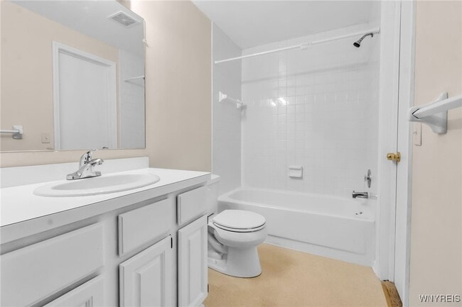Building Photo - 16 Hubbardston Pl