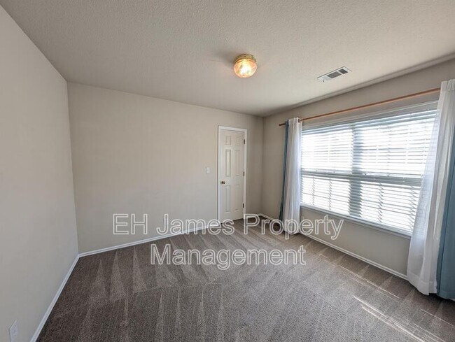 Building Photo - 9914 S 99th E Ave