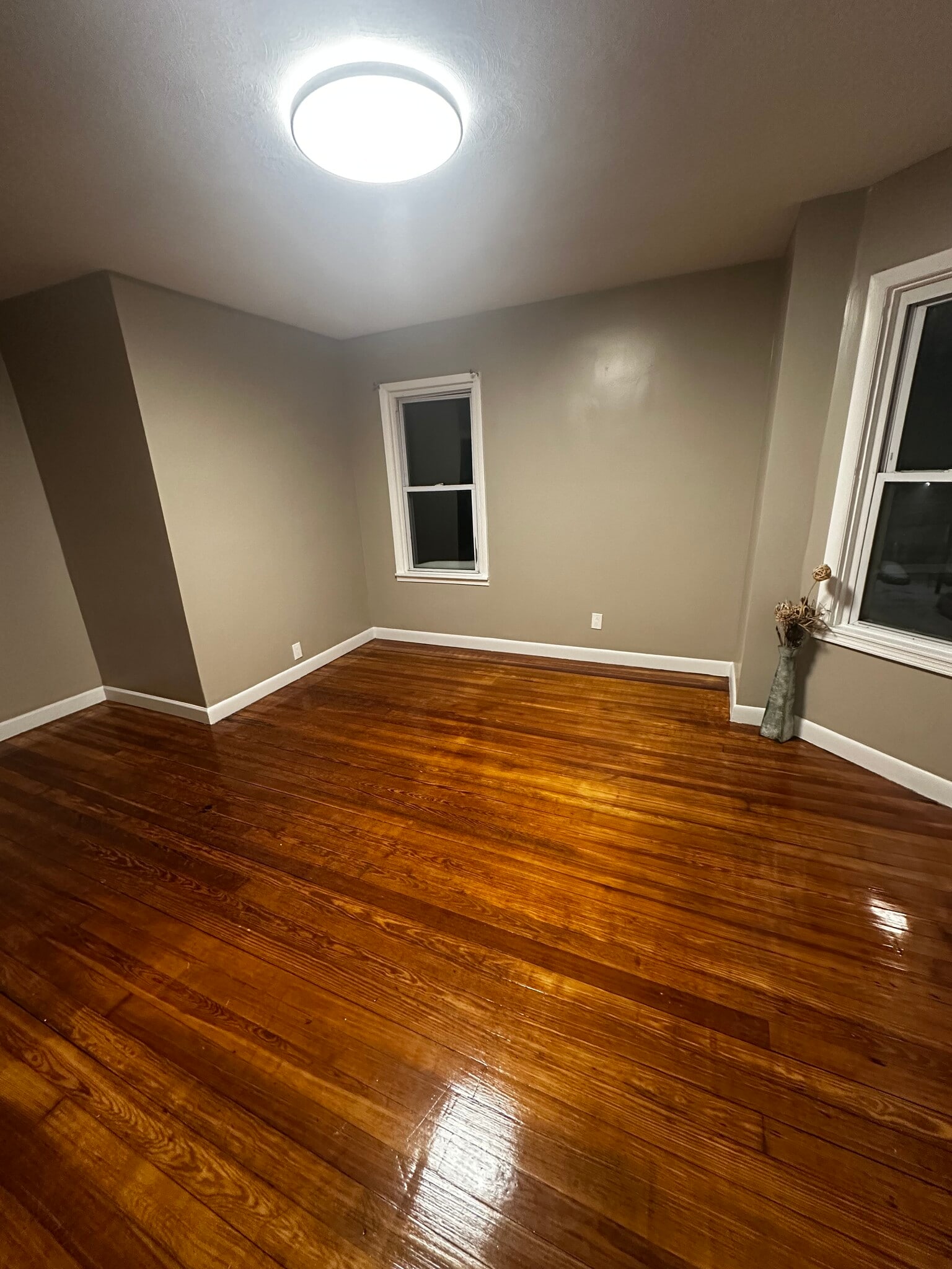 Living Room back - 511 William St