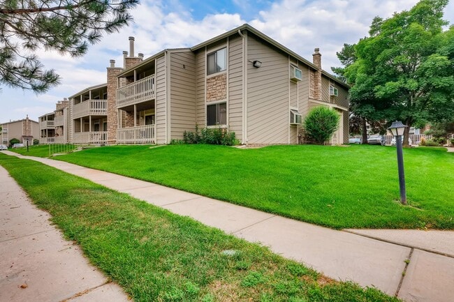 Building Photo - Stunning 2 Bedroom Near Lowry!!!!