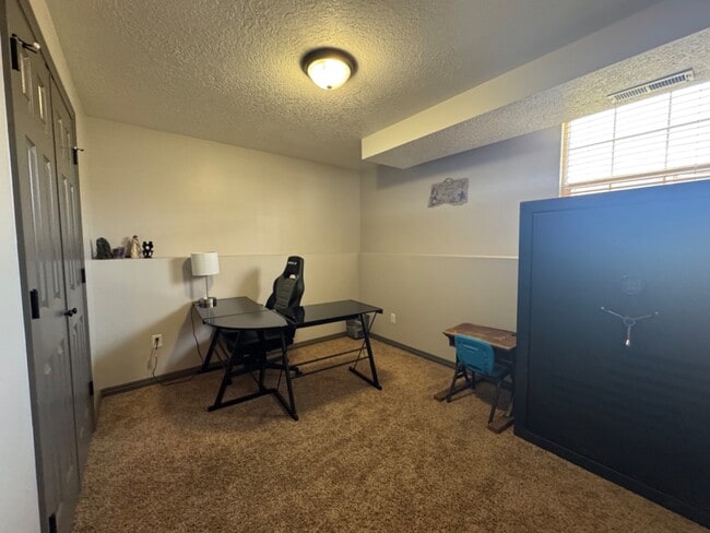 Building Photo - 3261 S 1500 W