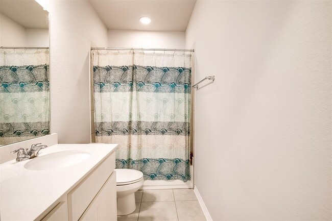 Building Photo - 257 Syrah Ct