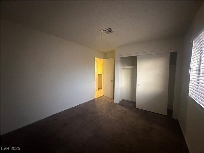 Building Photo - 1873 Dwarf Star Dr