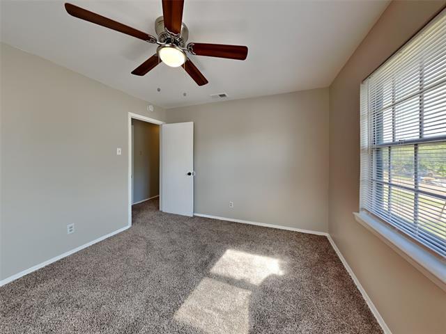 Building Photo - 647 Rutgers Dr
