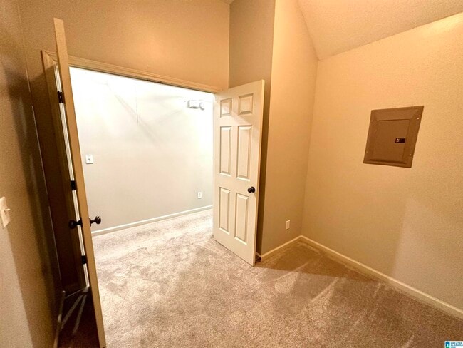 Building Photo - 2811 Southwood Ln