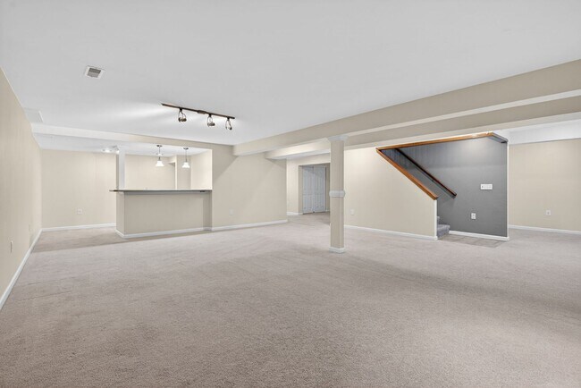 Building Photo - Beautiful 3 Bedroom, 3 Bath Single-Family Home in Wentzville