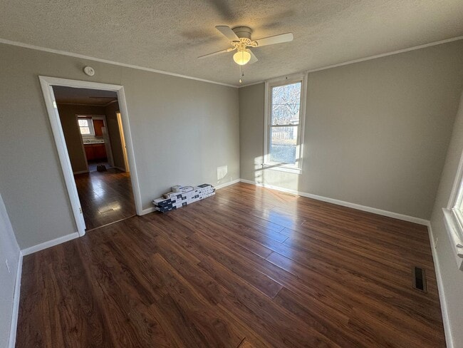 Building Photo - 1006 N 12th St