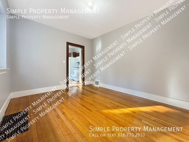 Building Photo - 507 Glenwood Ave SE