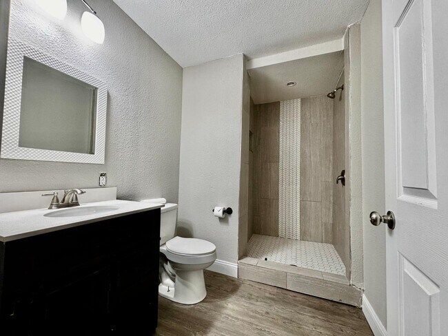 Building Photo - 4354 Marks Pl