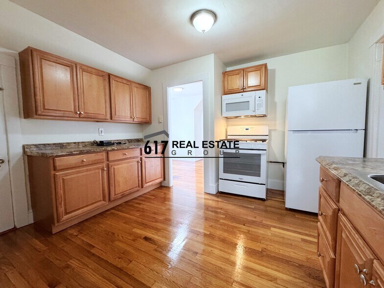 Building Photo - 26 Royal St