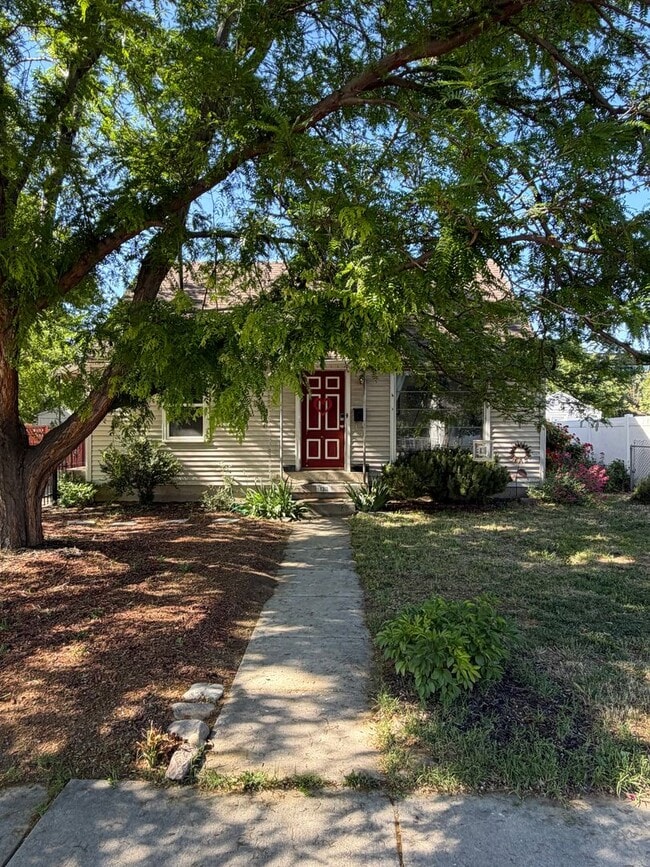 Building Photo - GORGEOUS Salt Lake City Home!!!
