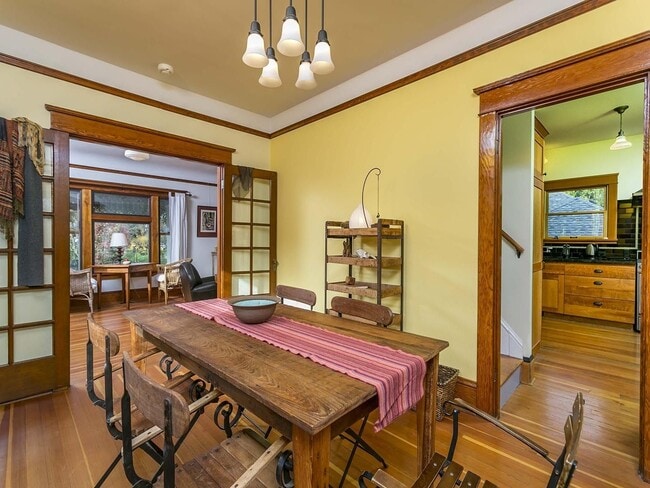 Building Photo - Beautiful NE Home Ready for Rent