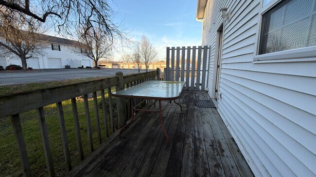 Building Photo - 23 Lexington Ct