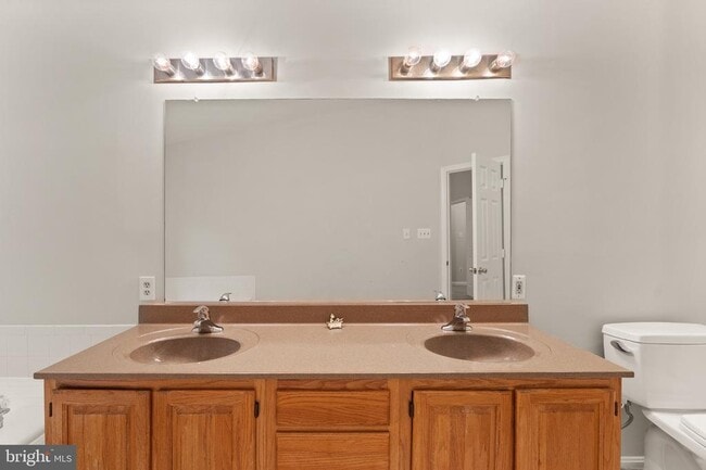Building Photo - 4339 Runabout Ln