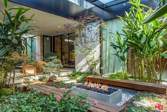 Building Photo - 1335 Carla Ln