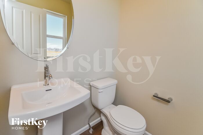 Building Photo - 10501 Luneth Dr