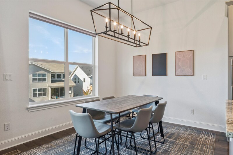 Building Photo - 264 Kitselman Dr