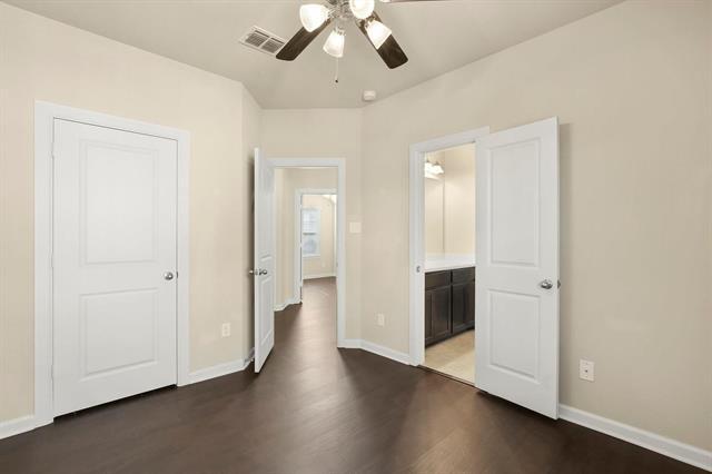 Building Photo - 424 Chester Dr