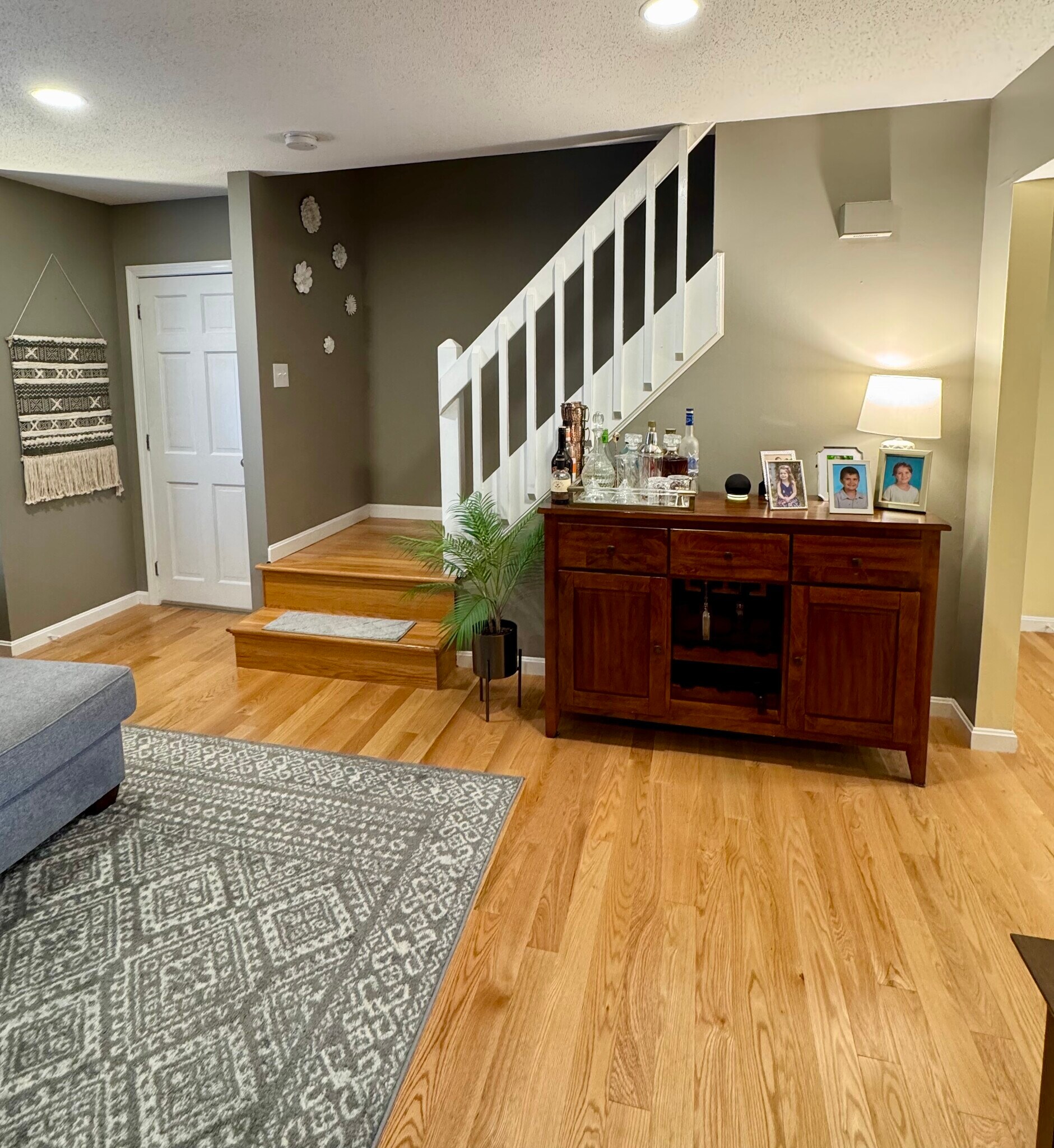 Building Photo - 275 Donohue Rd