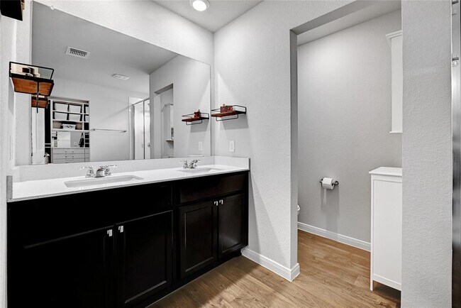 Building Photo - 3032 Maryanne Ln