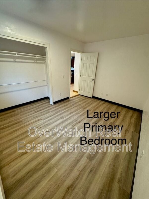 Building Photo - 3011 Lois Dr
