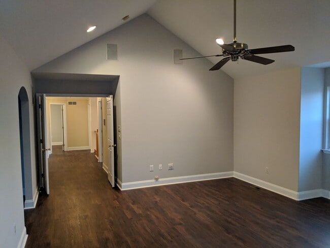 Building Photo - Elegant 5-Bedroom Colonial with Canal View...