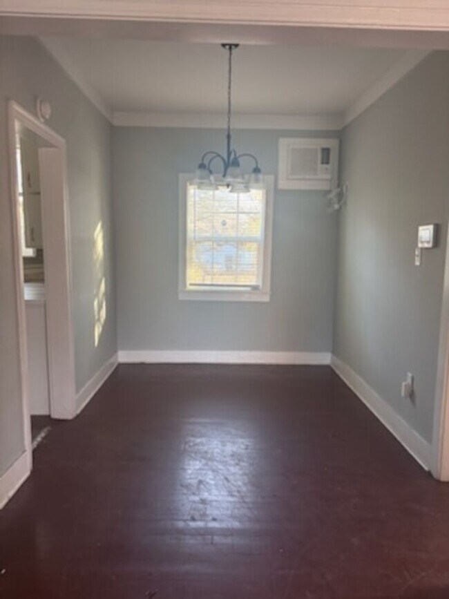 Building Photo - 131 Grandview Cir