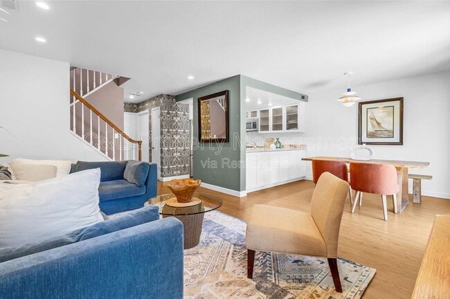 Building Photo - 1757 30th Ave