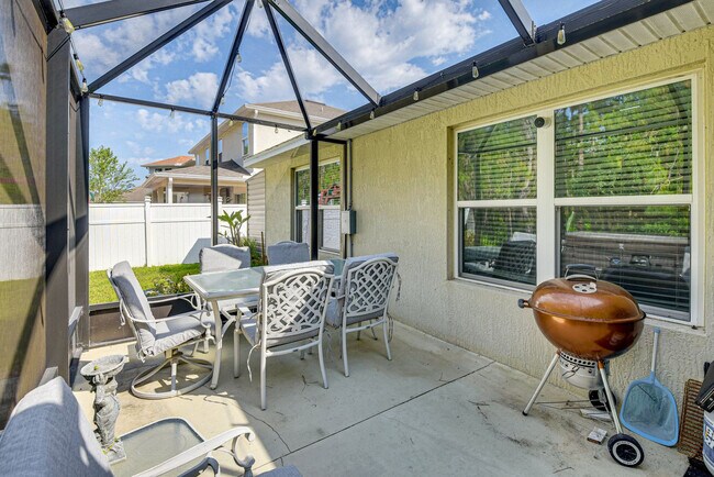 Building Photo - 123 Pergola Pl