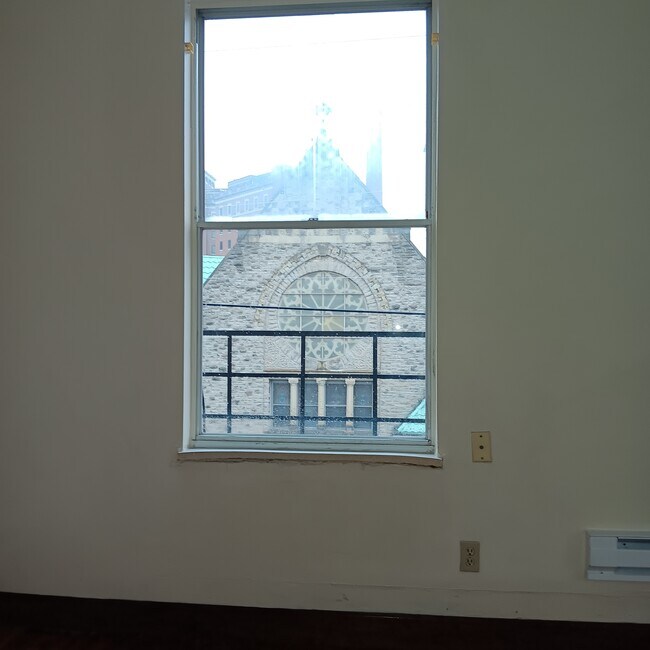 Building Photo - 2148 Auburn Ave