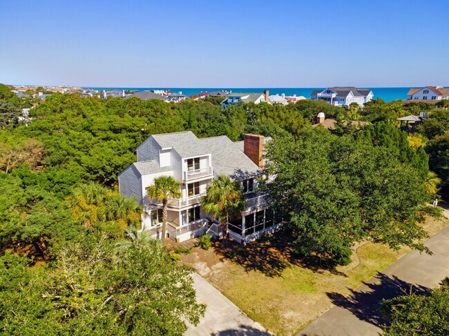 Building Photo - 162 Pioneer Loop