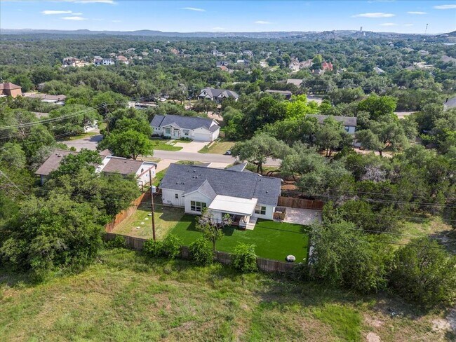 Building Photo - 15202 Cavalier Canyon Dr